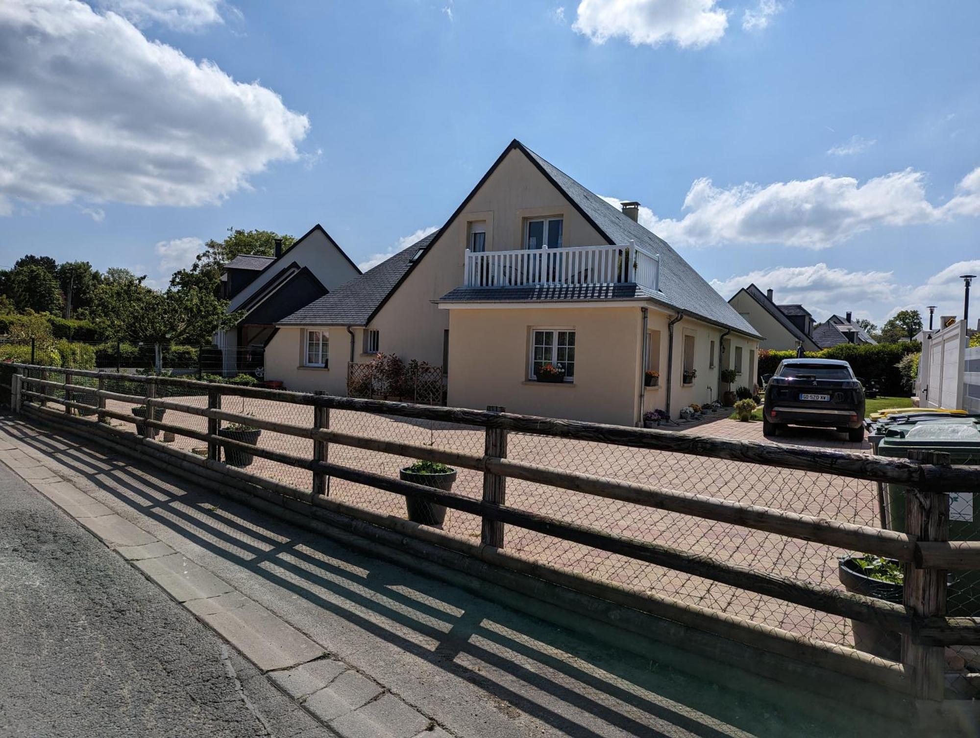 Du Cote De Chez Swann 1 Panzió Trouville-sur-Mer Kültér fotó
